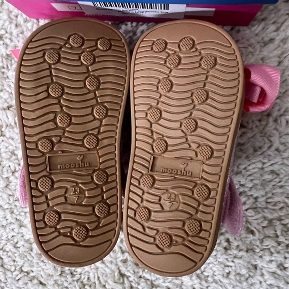 Toddler 7 Sparkle Pink Mary Jane Squeaker Shoe NIB - Picture 10 of 10